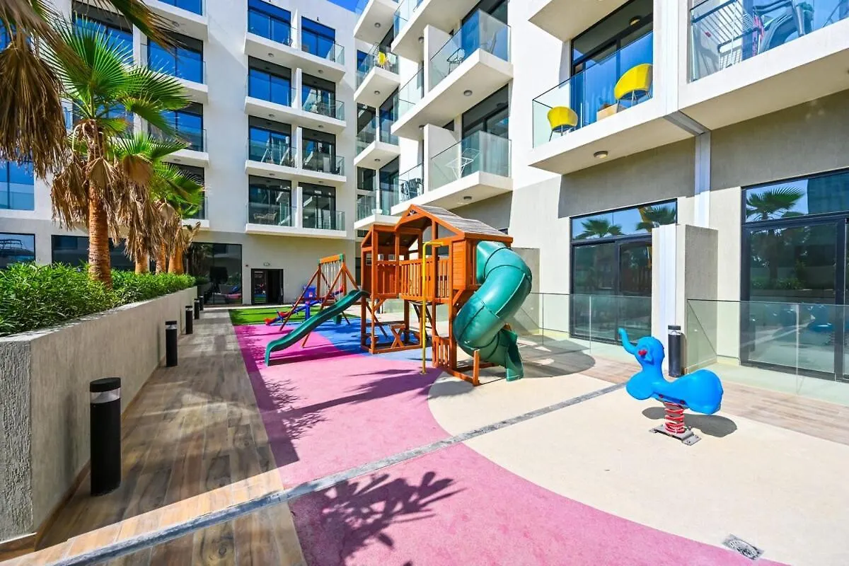 Modern Studio With Balcony And Pool Access - Holiday Boulevard Dubai 0*,  United Arab Emirates