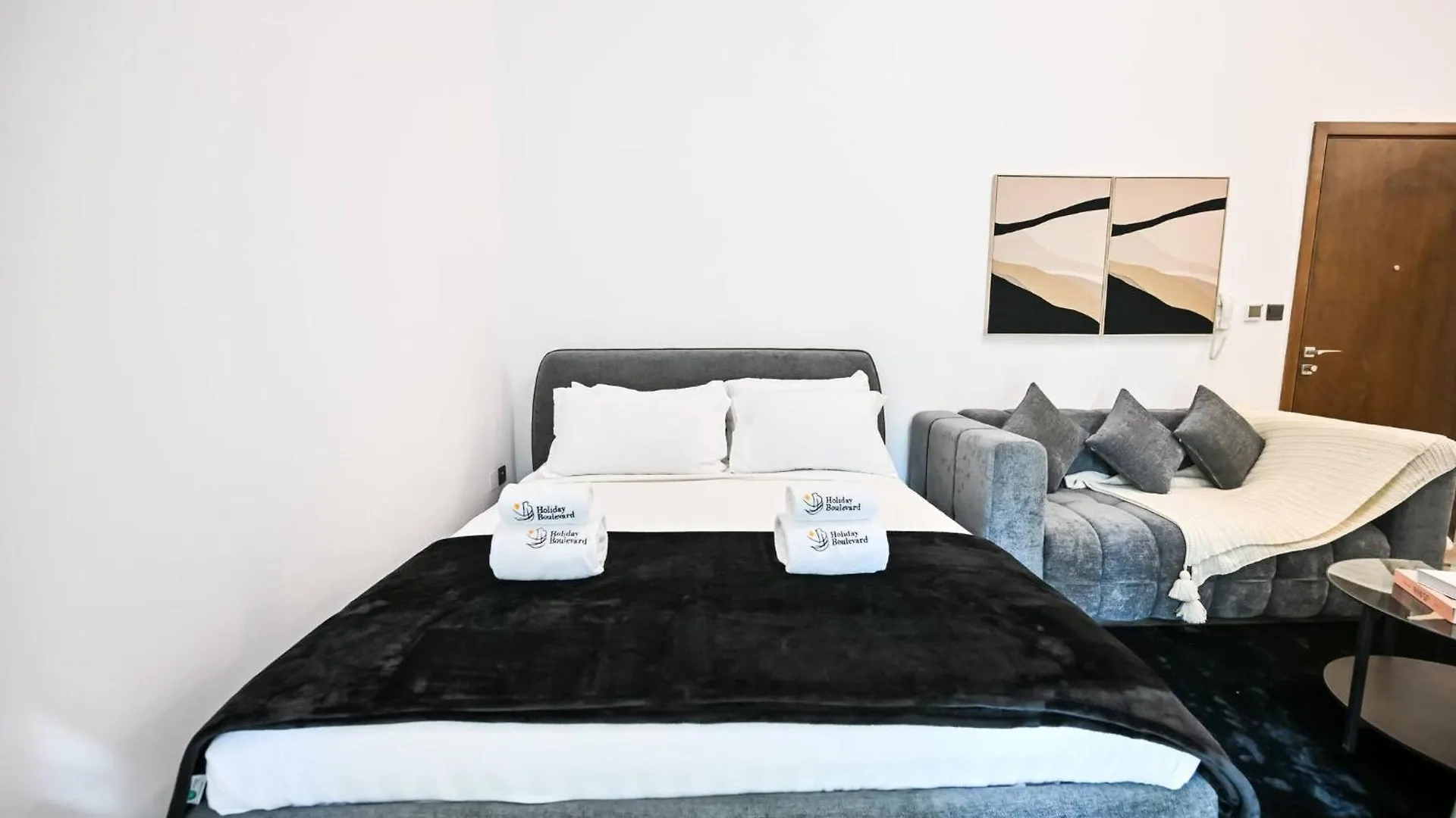 Apartment Modern Studio With Balcony And Pool Access - Holiday Boulevard Dubai United Arab Emirates