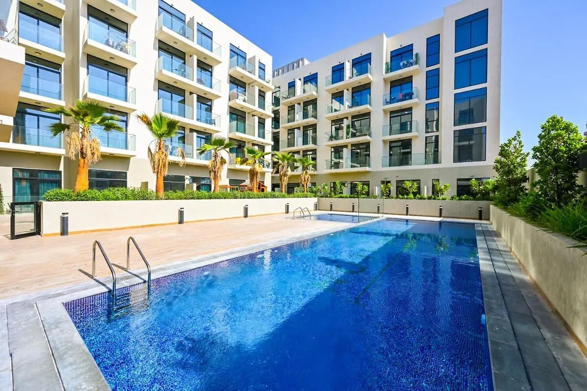 Modern Studio With Balcony And Pool Access - Holiday Boulevard Dubai 0*,  Vereinigte Arabische Emirate